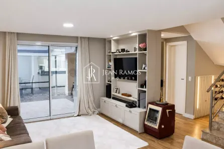 Sobrado com 3 Quartos à venda, 135m² no Xaxim, Curitiba