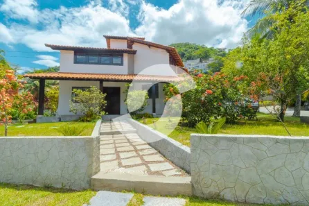 Casa de Condomínio com 3 Quartos à venda, 221m² no Piratininga, Niterói