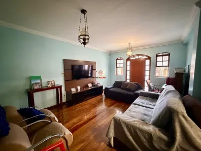 Casa com 3 Quartos à venda, 200m² no Tirol (Barreiro), Belo Horizonte