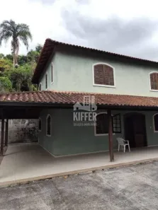Casa com 4 Quartos à venda, 257m² no Tribobó, São Gonçalo