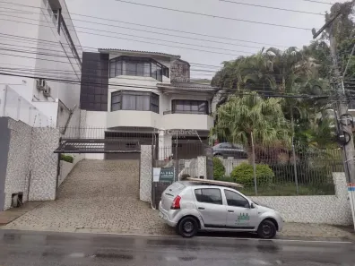 Casa com 4 Quartos para alugar, 311m² no Centro, Florianópolis