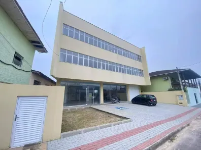 Galpão/Depósito/Armazém para alugar, 951m² no Nova Brasília, Brusque