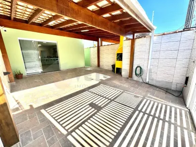 Sobrado com 4 Quartos para alugar, 172m² no Estância Balneária Hawai, Caraguatatuba
