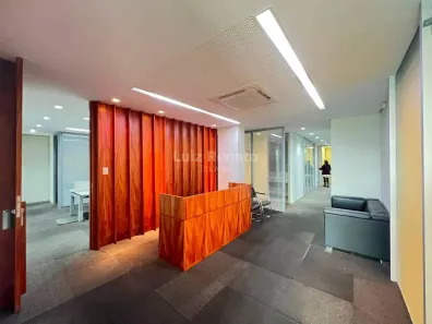 Sala Comercial para alugar, 380m² no Santa Lúcia, Belo Horizonte