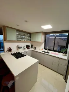 Apartamento com 3 Quartos à venda, 123m² no Pacaembu, Cascavel