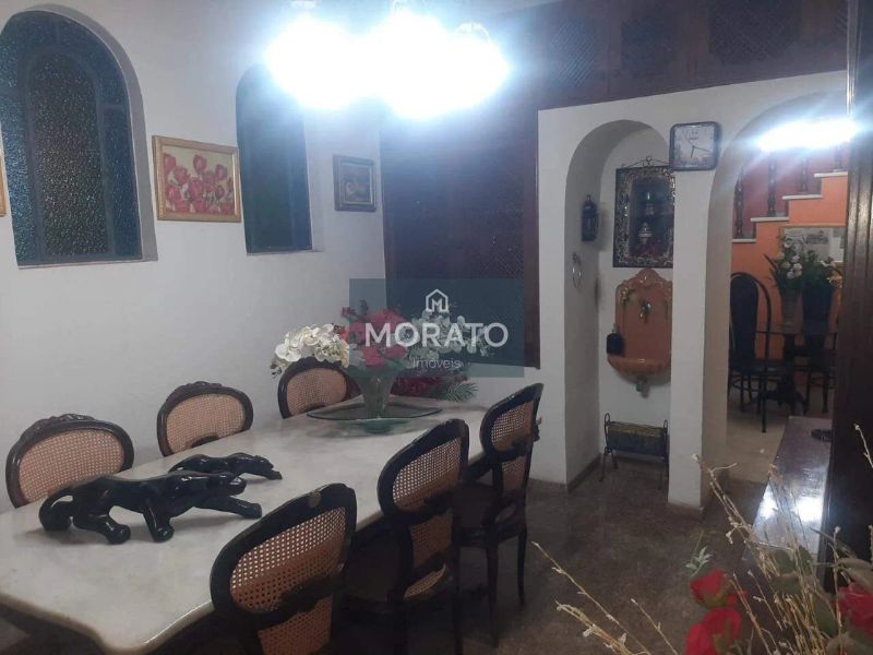 Casa com 3 quartos — São José, Belo Horizonte