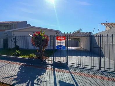 Casa com 3 Quartos para alugar, 110m² no Aeroporto, Londrina