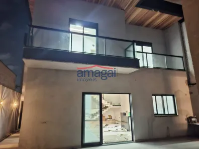 Sobrado com 3 Quartos à venda, 224m² no Loteamento Villa Branca, Jacareí