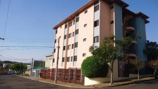 Apartamento com 2 Quartos para alugar, 69m² no Cidade Jardim, São Carlos