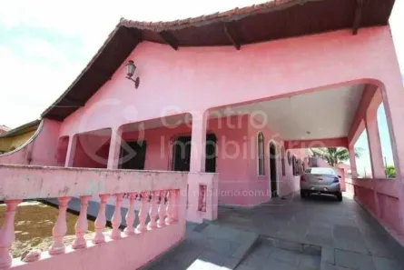 Casa com 3 Quartos à venda, 170m² no Parque Balneario Oasis, Peruíbe
