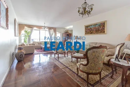 Apartamento com 3 Quartos à venda, 210m² no Santa Cecília, São Paulo
