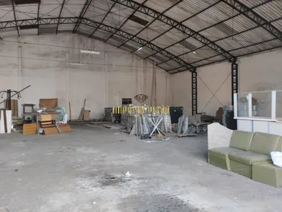 Galpão/Depósito/Armazém para alugar, 1000m² no Vila Amorim, Suzano