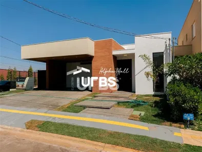 Casa de Condomínio com 3 Quartos à venda, 213m² no Jardins Capri, Senador Canedo