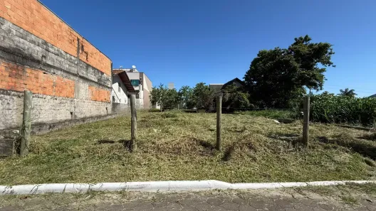Lote/Terreno à venda, 260m² no Itacolomi, Balneário Piçarras