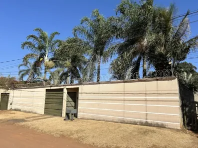Fazenda/Sítio com 3 Quartos para alugar, 500m² no Morada Nova, Uberlândia