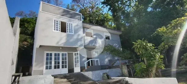 Casa com 3 Quartos à venda, 128m² no Itaipu, Niterói