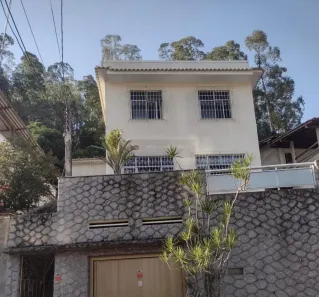 Casa com 5 Quartos à venda, 350m² no Santa Rosa, Niterói