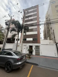Apartamento com 2 Quartos para alugar, 48m² no Zona 03, Maringá