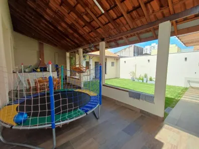 Casa com 4 Quartos à venda, 212m² no Palmeiras de São José, São José dos Campos
