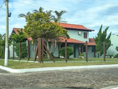 Casa com 5 Quartos à venda, 270m² no Albatroz, Imbé