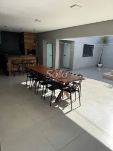 Casa com 4 Quartos à venda, 190m² no Residencial Viviane, Uberlândia