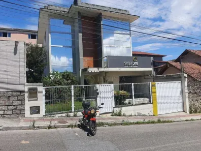 Casa com 3 Quartos à venda, 233m² no Capoeiras, Florianópolis