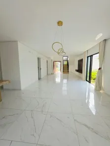 Casa de Condomínio com 3 Quartos para alugar, 240m² no Cidade Alpha, Eusébio