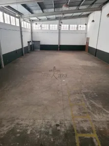 Galpão/Depósito/Armazém à venda, 750m² no Rio Abaixo, Jacareí