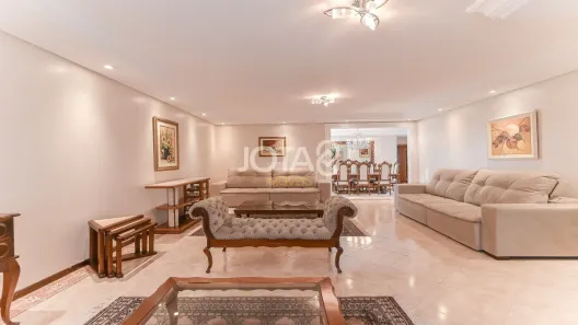 Casa com 5 Quartos à venda, 245m² no Cristo Rei, Curitiba