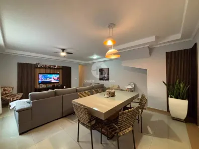 Casa com 4 Quartos à venda, 213m² no Vila Mathias, Santos