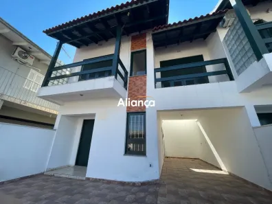 Casa com 2 Quartos para alugar, 90m² no Vila Eunice Velha, Cachoeirinha