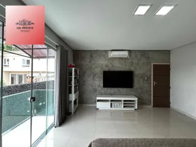 Casa de Condomínio com 4 Quartos à venda, 450m² no Parque Verde, Belém