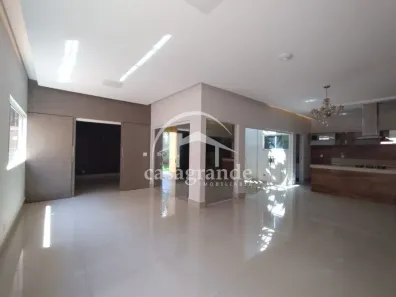 Casa com 3 Quartos para alugar, 298m² no Jardim Karaíba, Uberlândia