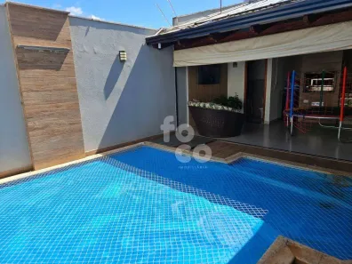 Casa com 5 Quartos à venda, 260m² no Granada, Uberlândia