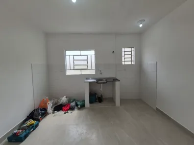 Casa com 1 Quarto para alugar, 30m² no Vila Ivg, São Paulo