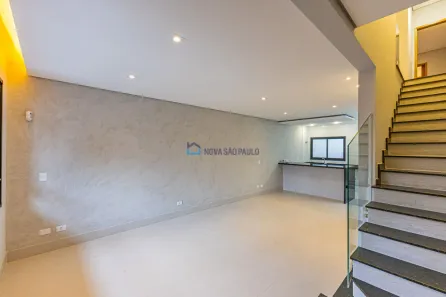 Casa com 3 Quartos à venda, 191m² no Vila Gumercindo, São Paulo