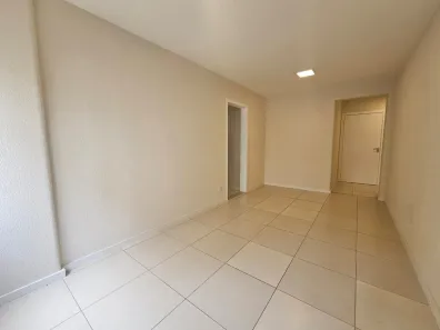 Apartamento com 2 Quartos à venda, 81m² no Vila Assunção, Porto Alegre