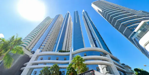 Apartamento com 4 Quartos para alugar, 233m² no Centro, Balneário Camboriú