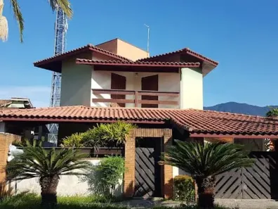 Casa com 5 Quartos à venda, 230m² no Capricórnio I, Caraguatatuba