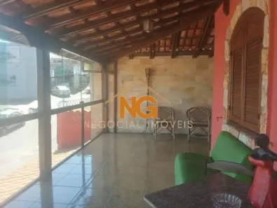 Casa com 5 Quartos à venda, 300m² no Conjunto Água Branca, Contagem