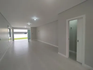Casa com 3 Quartos à venda, 144m² no Carianos, Florianópolis