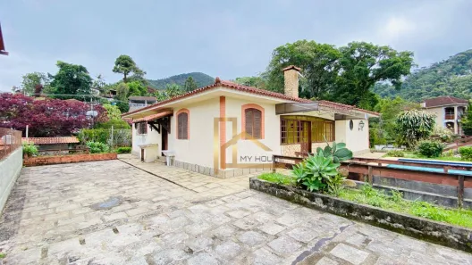Casa com 6 Quartos à venda, 1182m² no Iucas, Teresópolis