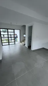 Casa de Condomínio com 2 Quartos para alugar, 70m² no Ponta Negra, Manaus