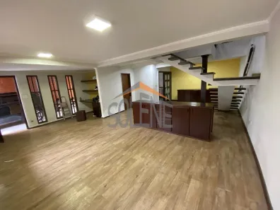 Sobrado com 3 Quartos para alugar, 239m² no Ayrosa, Osasco