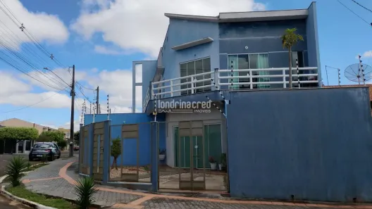 Sobrado com 5 Quartos à venda, 155m² no São Pedro, Londrina