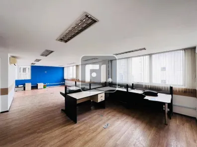Sala Comercial para alugar, 165m² no Vila Olímpia, São Paulo