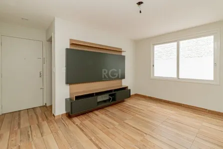 Apartamento com 2 Quartos à venda, 75m² no Vila Ipiranga, Porto Alegre