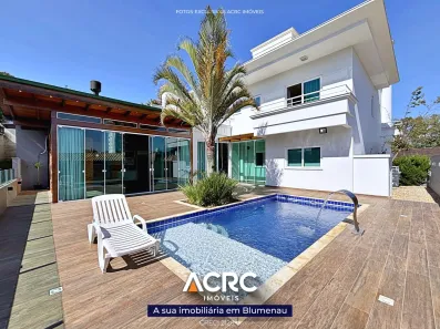 Casa com 3 Quartos à venda, 431m² no Vila Nova, Blumenau