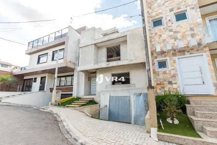Casa de Condomínio com 4 Quartos à venda, 233m² no Pinheirinho, Curitiba