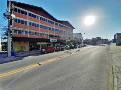 Sala Comercial para alugar, 1500m² no Itoupava Norte, Blumenau